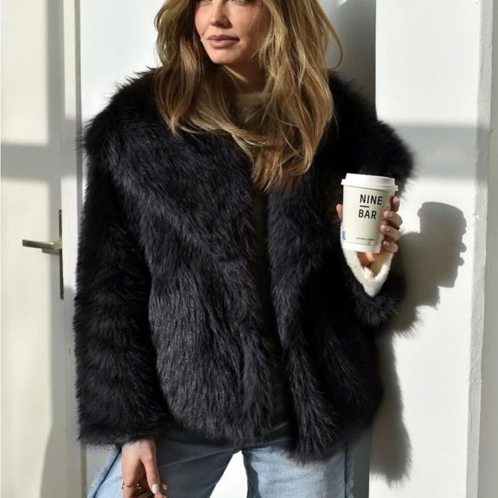 Women Elegant Black Faux Fur Jacket women
